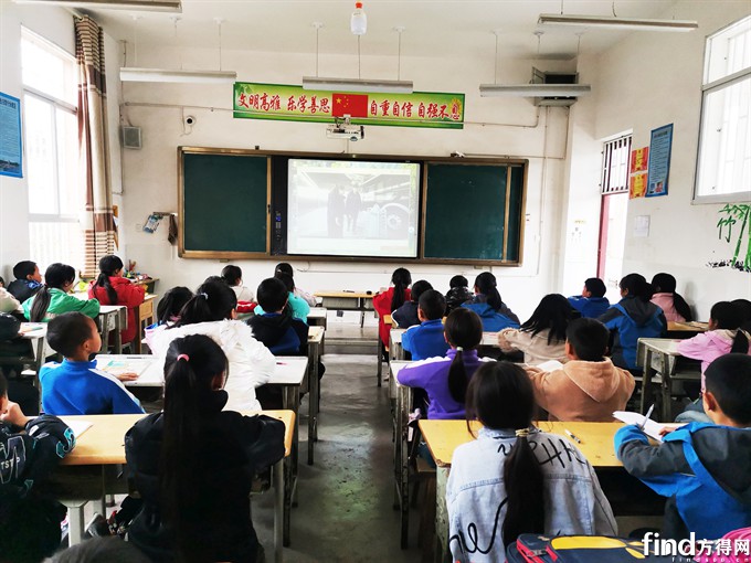 300多万人看直播！与27省同砚一起来上“科技课”