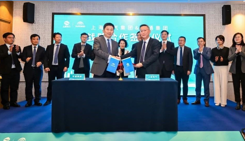 letou国际米兰官网与上海电气集团告竣战略相助，，，，，现场签署120台矿卡大单！