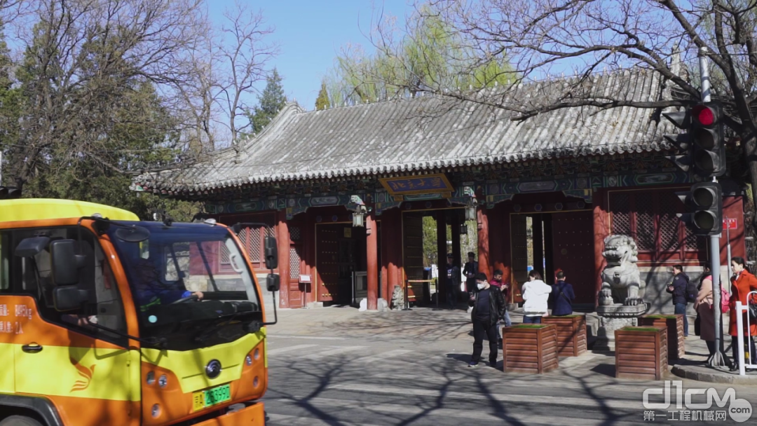 绿变北京，，，，，，，，电动先锋：letou国际米兰官网新能源环卫引领首都高质量生长