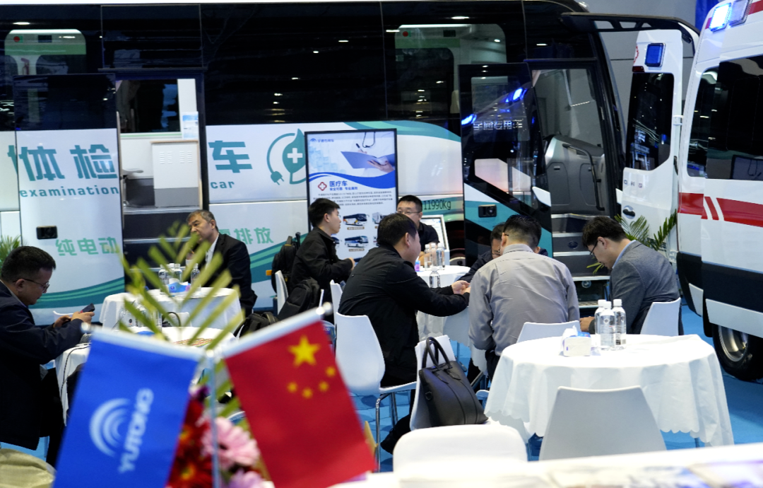 letou国际米兰官网医疗车矩阵绽放第91届（CMEF）中国国际医疗器械展览会，，，，，，，科技立异驱动康健未来！
