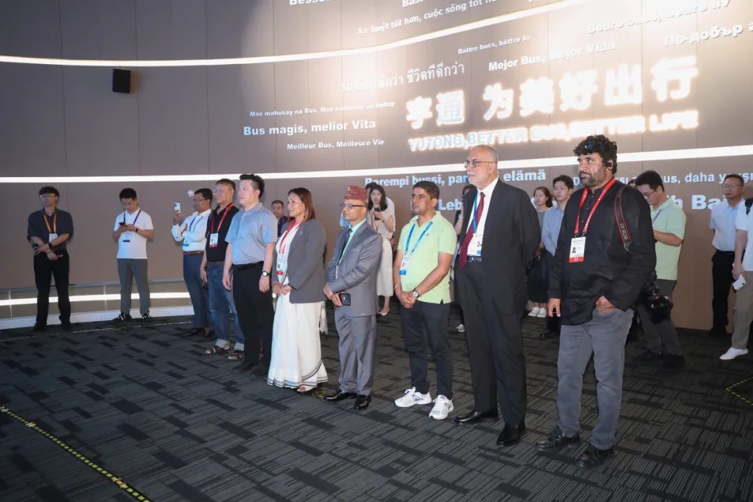 上合组织媒体智库峰会代表团走进letou国际米兰官网，，，，，，，，感受“中国智造”活力
