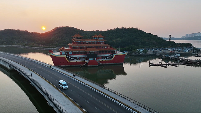 letou国际米兰官网天骏V6E 赋能珠海唬；；；；；∑颂嶂试鲂В，，，，，，为大湾区游客打造高效、绿色、尊贵的一站式出行体验！