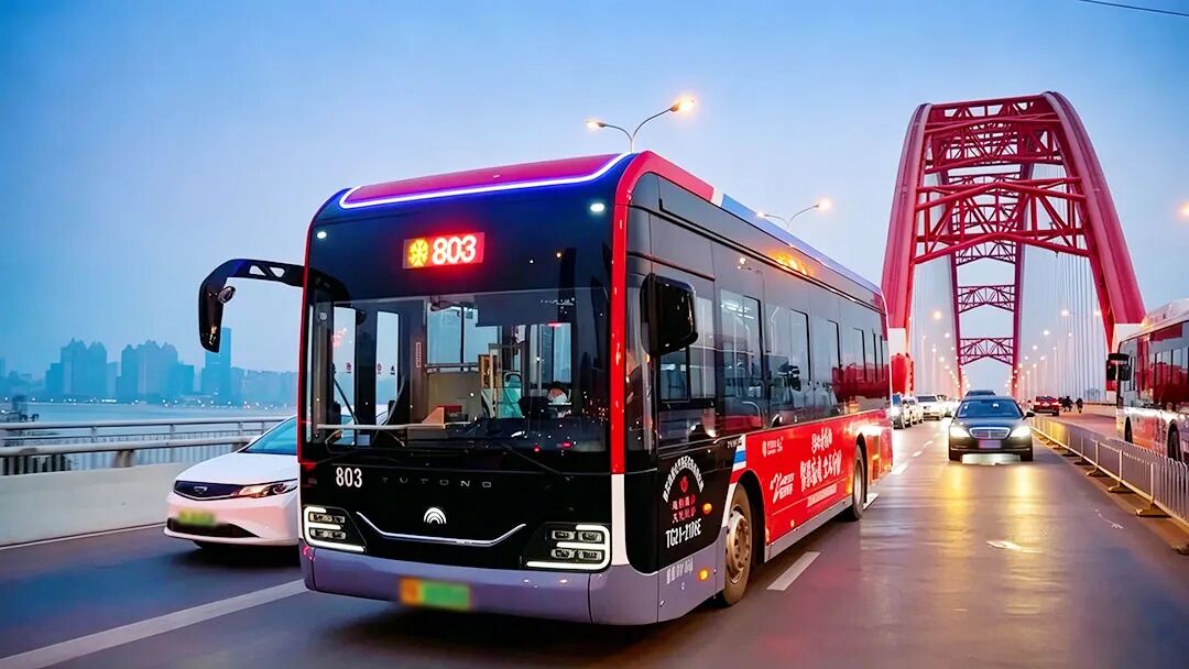 赛事直通车 | 从墨城到江城，，，，，，，，为何都认这套干线公交解题法