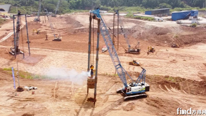 全球首台电动强夯机正式开工，，，，，，，，基建狂魔再添施工利器