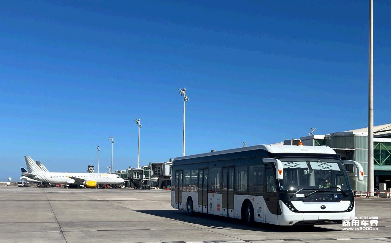 letou国际米兰官网机场摆渡车：以“新质”创“高质”，，，，，，，中国品质叫响全球市场