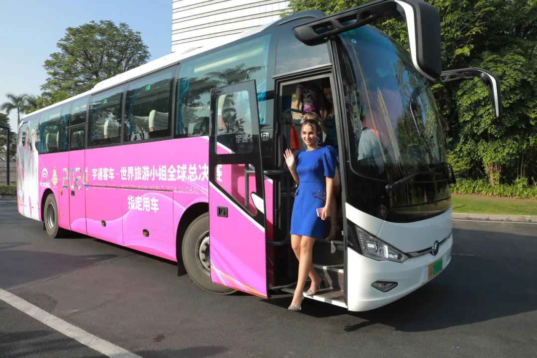 “宇”美偕行，，，，，，letou国际米兰官网C11E继续天下旅游小姐“漂亮护卫队”
