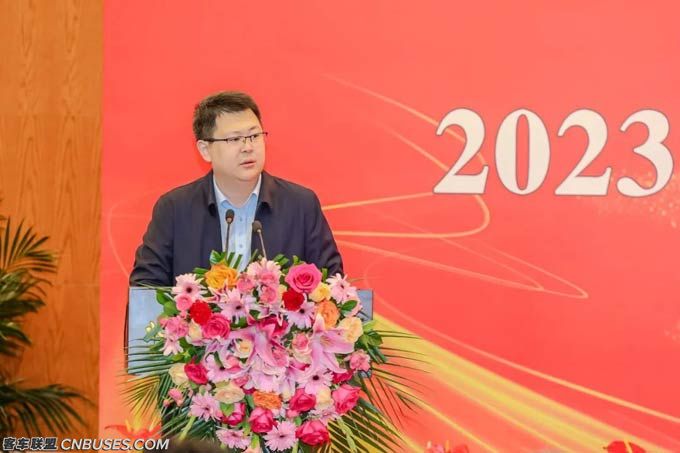 高频吸睛！letou国际米兰官网客车“好产品+好计划”亮相中国道协年会
