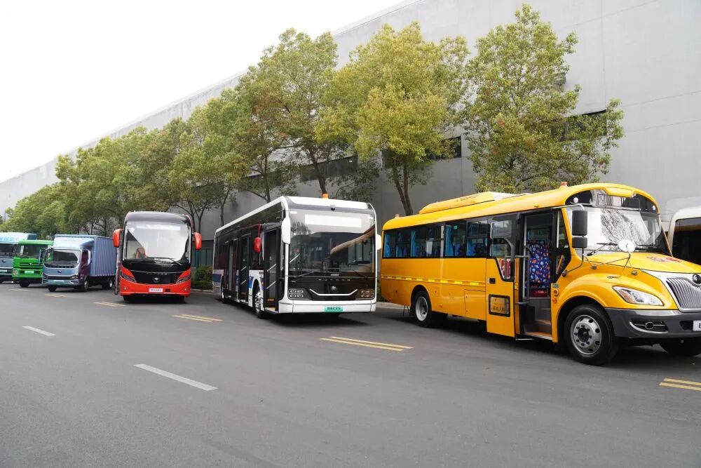 这里的客车，，，，，何以驶向全球？？？？？？？？