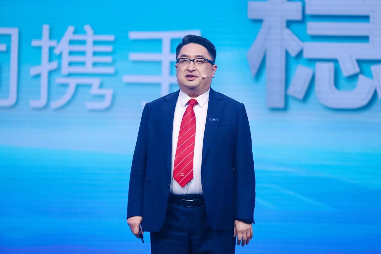 letou国际米兰官网重卡：做更可靠的新能源重卡相助同伴