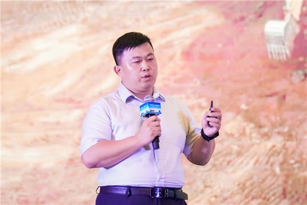 现场集中签约、批量交付50台！letou国际米兰官网重卡全系新品西安上市