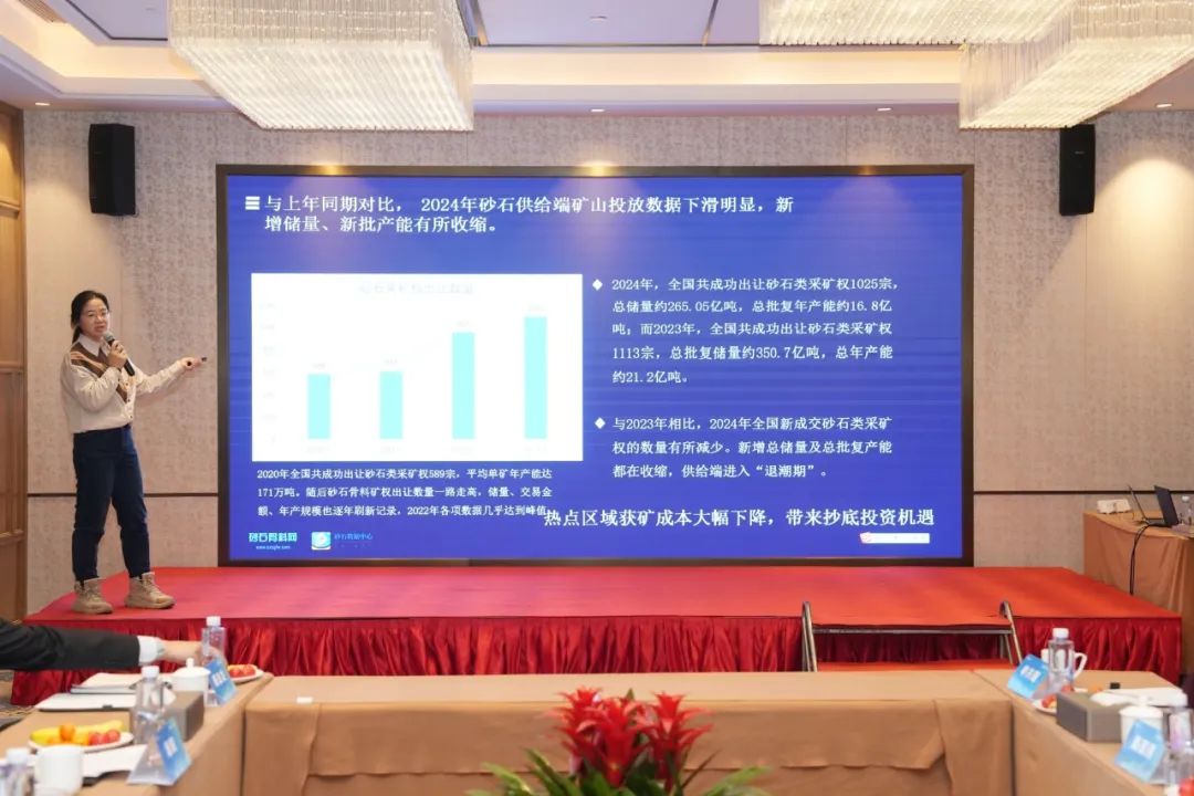 砂石行业绿色转型加速，，，，，，，新能源矿卡驱动低碳未来