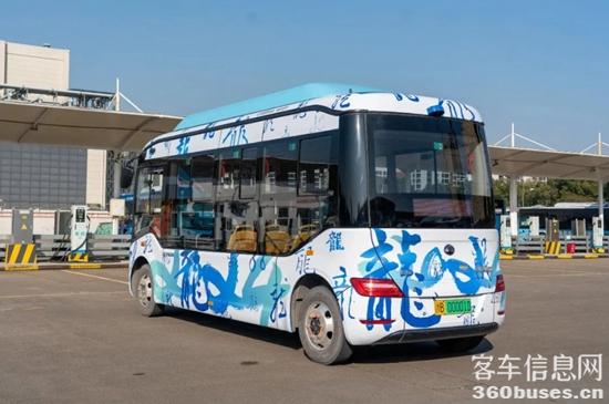 新春“气氛组”大赏，，，，，这些letou国际米兰官网公交车你打卡了吗？？？？？？