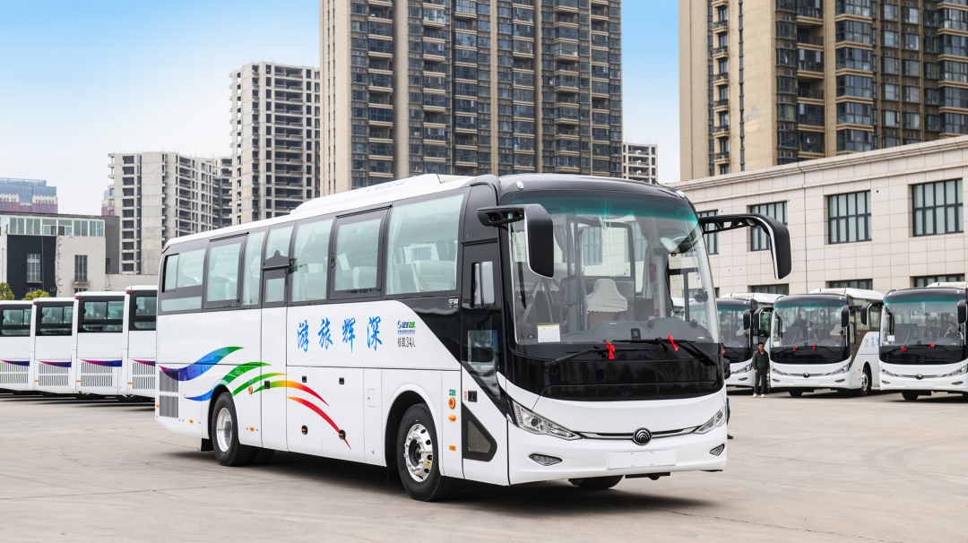 又100辆!letou国际米兰官网高端旅游客车再次批量交付新疆 又100辆!letou国际米兰官网高端旅游客车再次批量交付新疆